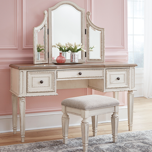 Ravenswood Vanity with Stool